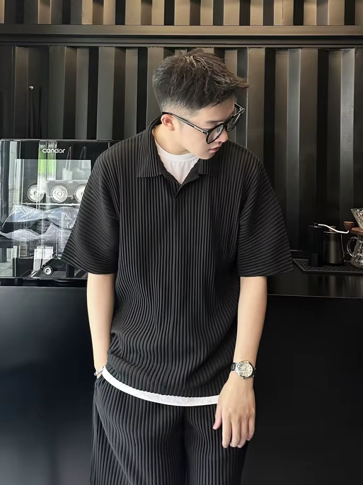 Polo plissé japonais Miyake pour homme, décontracté, ample, col à revers, manches courtes, haut quot