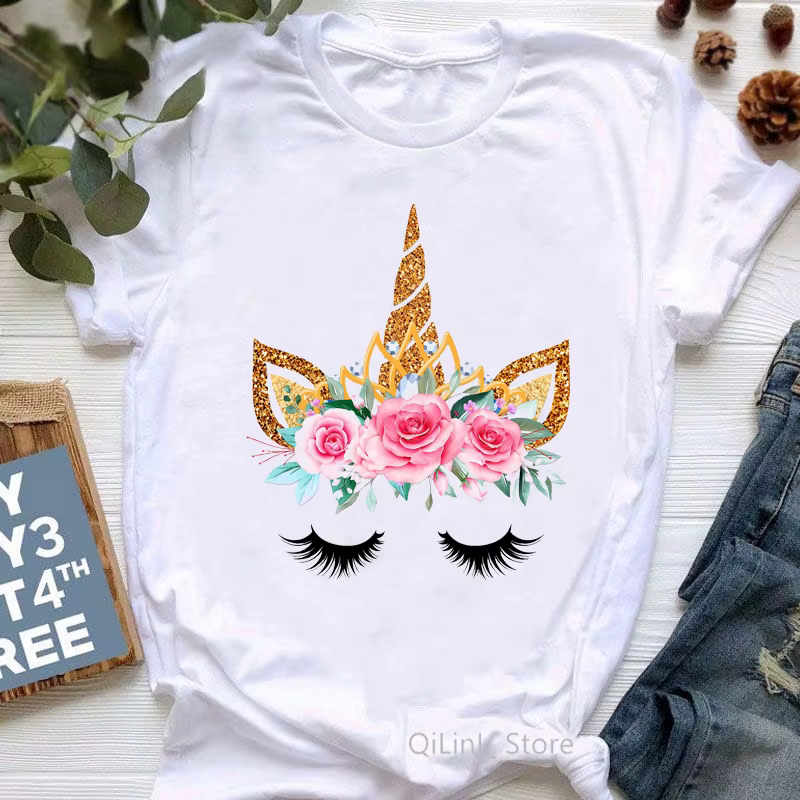 Belle licorne avec des fleurs imprimé T-Shirt Femme haut d'été Femme blanc à manches courtes T-Shirt