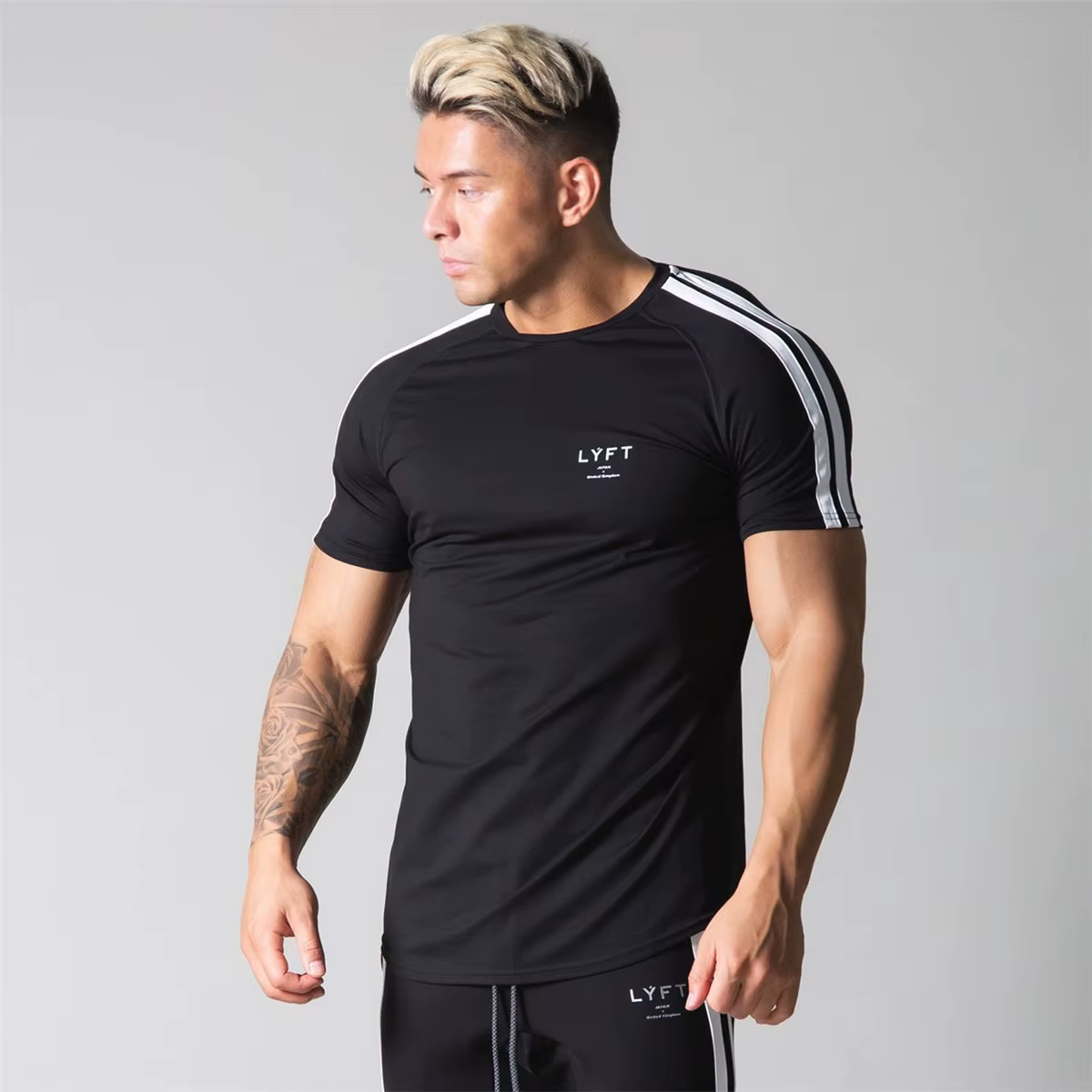 T-shirt de sport skinny noir en coton pour hommes, chemise décontractée à manches courtes, t-shirts 