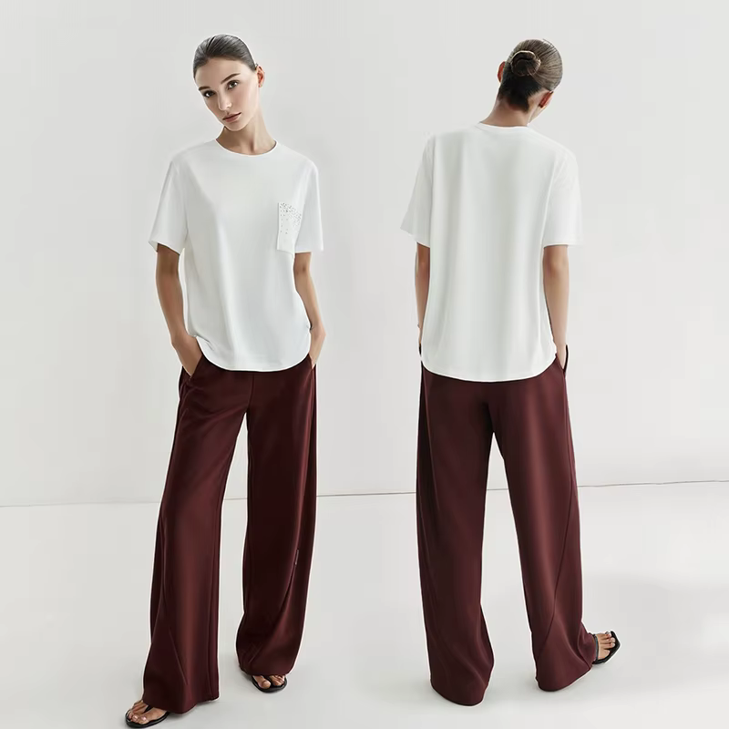 T-shirt Amii pour femme, nouvelle collection été 2026, col rond, en coton extensible, avec poche orn