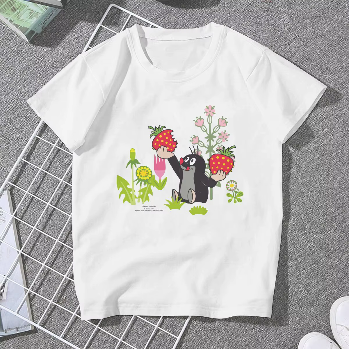 T-shirt Anime Krtek pour femme, The Mole, Maulwurf, Erdbeeren, Zones Me Clothes, Unisex Blusas T Shi
