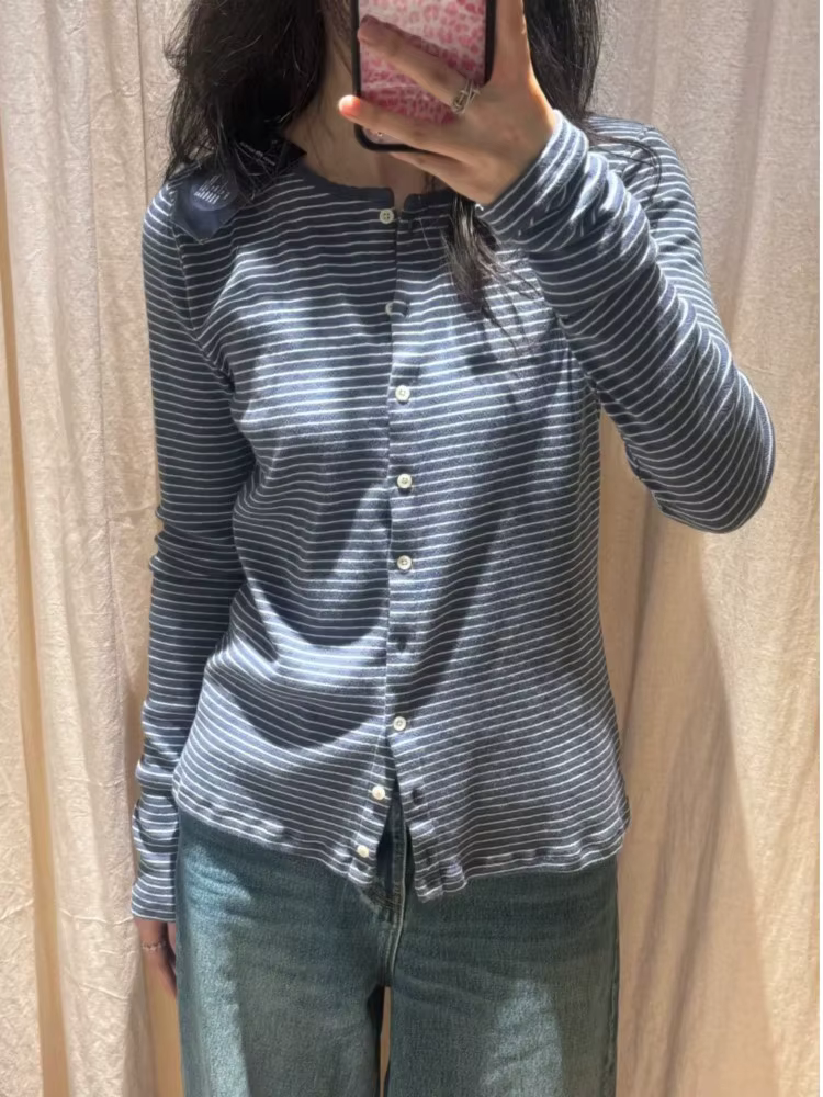 Bleu blanc rayé oeillet T-shirt femmes col rond simple boutonnage coton à manches longues T-shirt mi