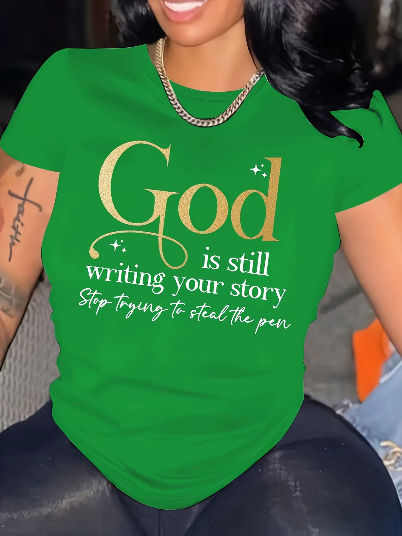T-shirt pour femme « Dieu continue de raconter votre histoire » - Motif Faith, haut jaune décontract