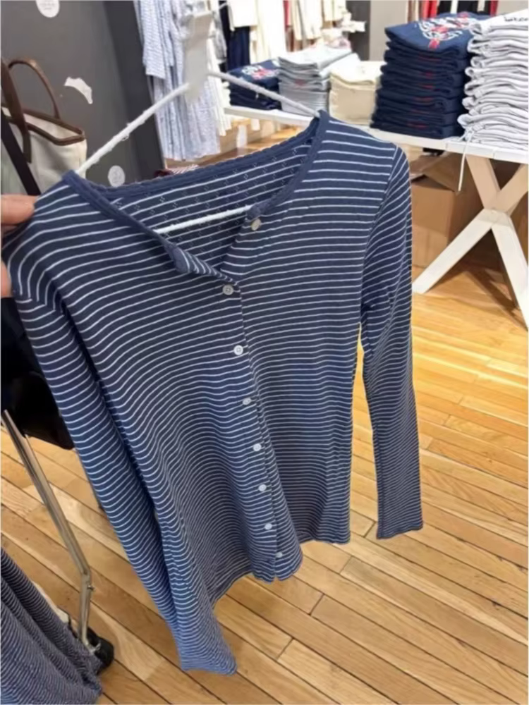 Bleu blanc rayé oeillet T-shirt femmes col rond simple boutonnage coton à manches longues T-shirt mi