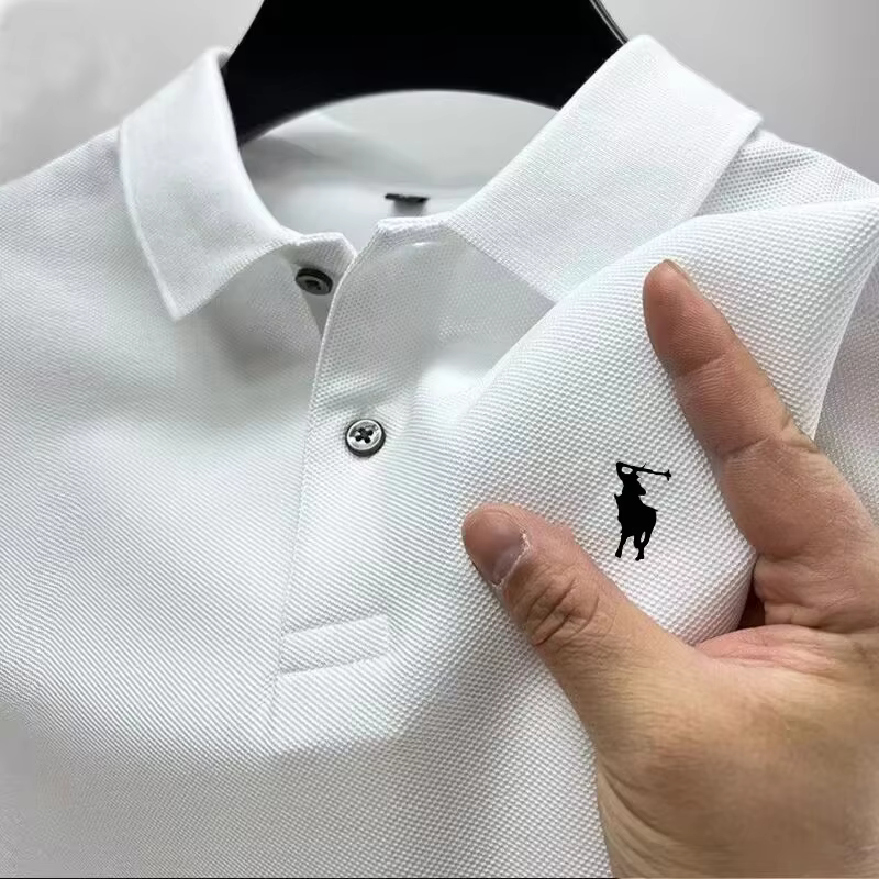 Polo homme avec plusieurs options de couleurs. T-shirt à manches courtes avec col imprimé petit chev
