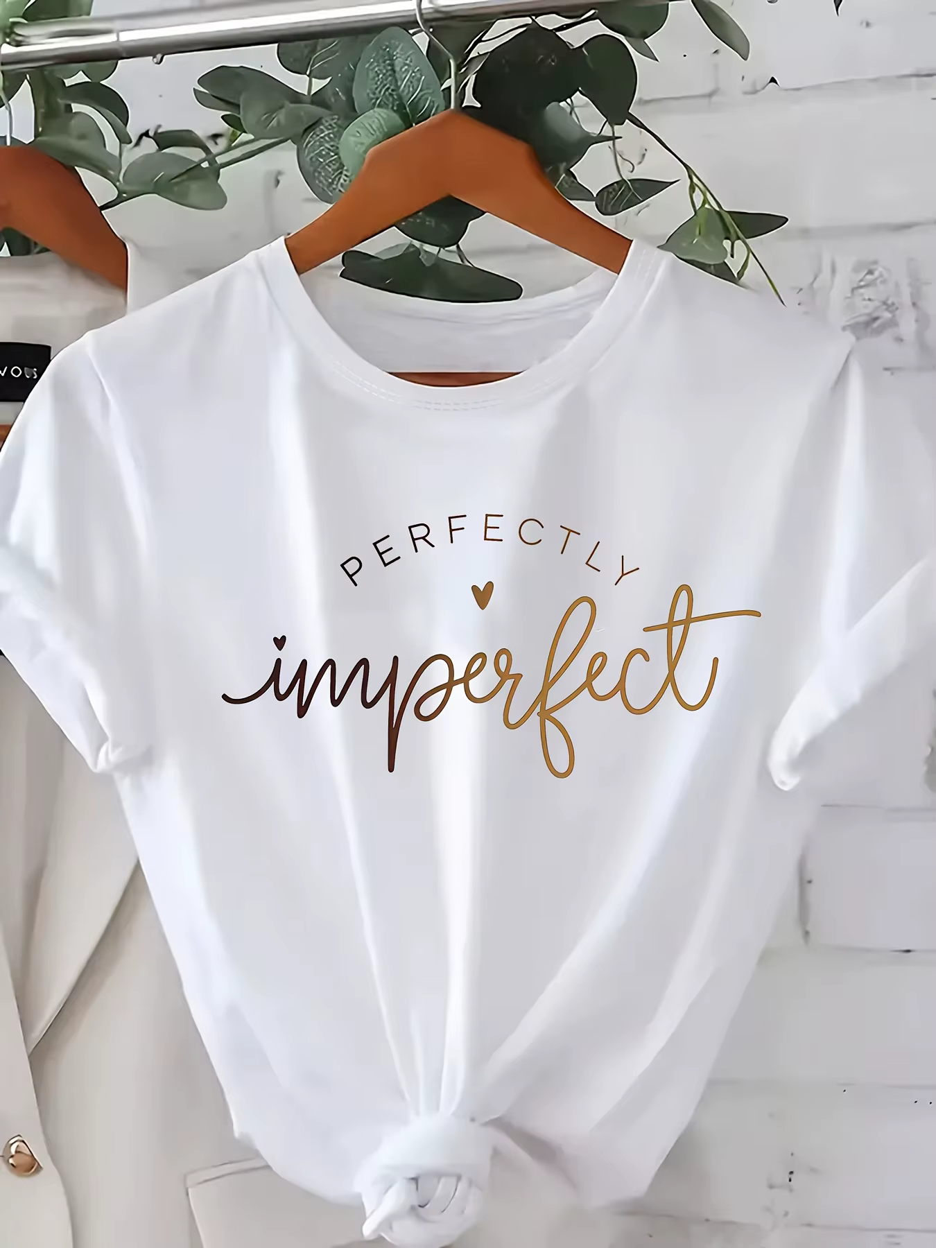 T-shirt pour femme « The Perfect Imperfection », coupe ample, col rond, manches courtes, tenue décon