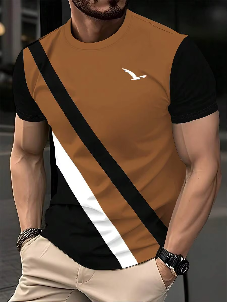 Un T-shirt à manches courtes imprimé à motif personnalisé pour hommes pour un vêtement d'été confort