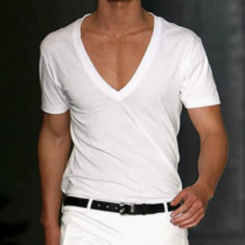 T-shirt basique blanc à manches courtes et col en V profond pour hommes