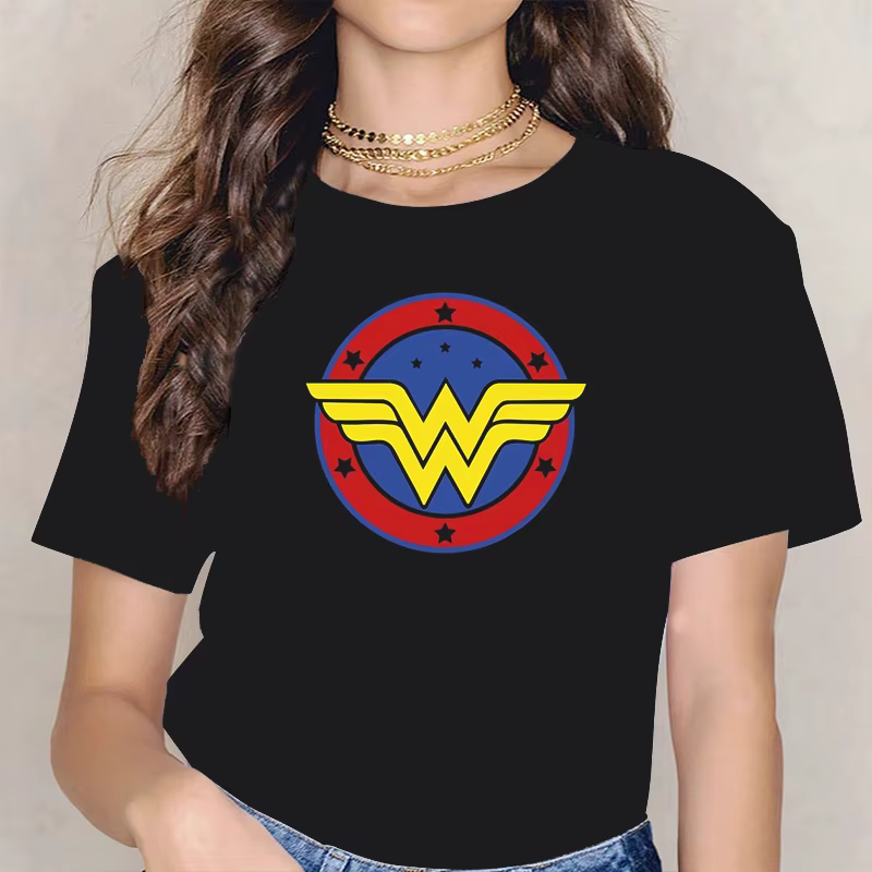Wonder Female Smile Hero Mama Graphic T-shirt pour femme, cadeau de fête des mères, tee-shirt concep