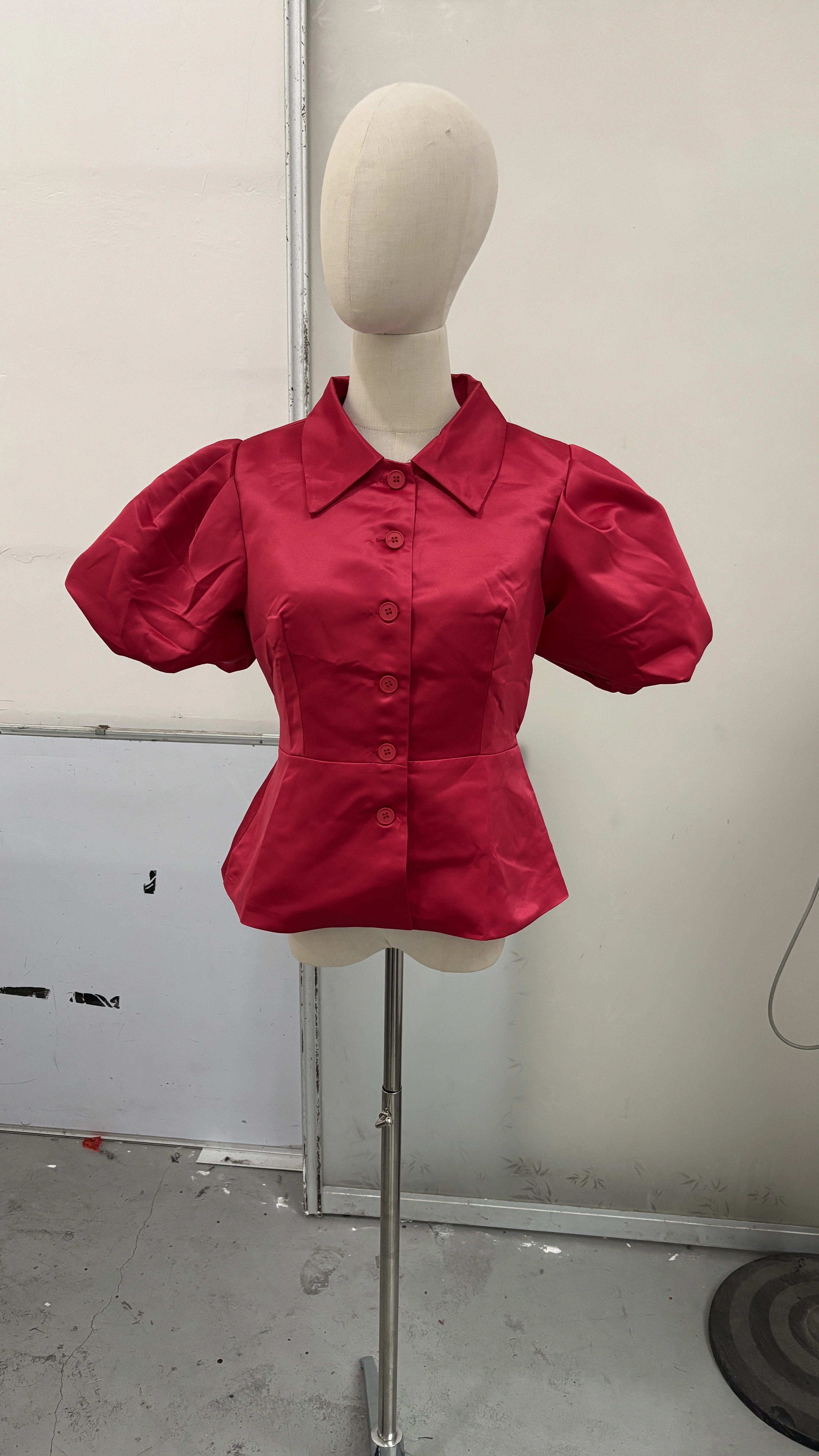 Chemisier Polo Femme à Manches Courtes Bouffantes, Col Rond, Bordure en Dentelle, Coupe Ajustée, Our