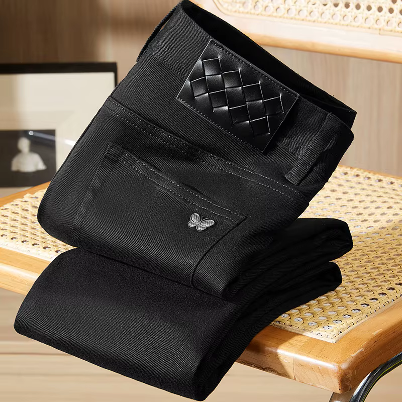 Jean noir pur pour hommes, nouvelle mode de luxe légère, polyvalent, élastique, coupe cintrée, petit