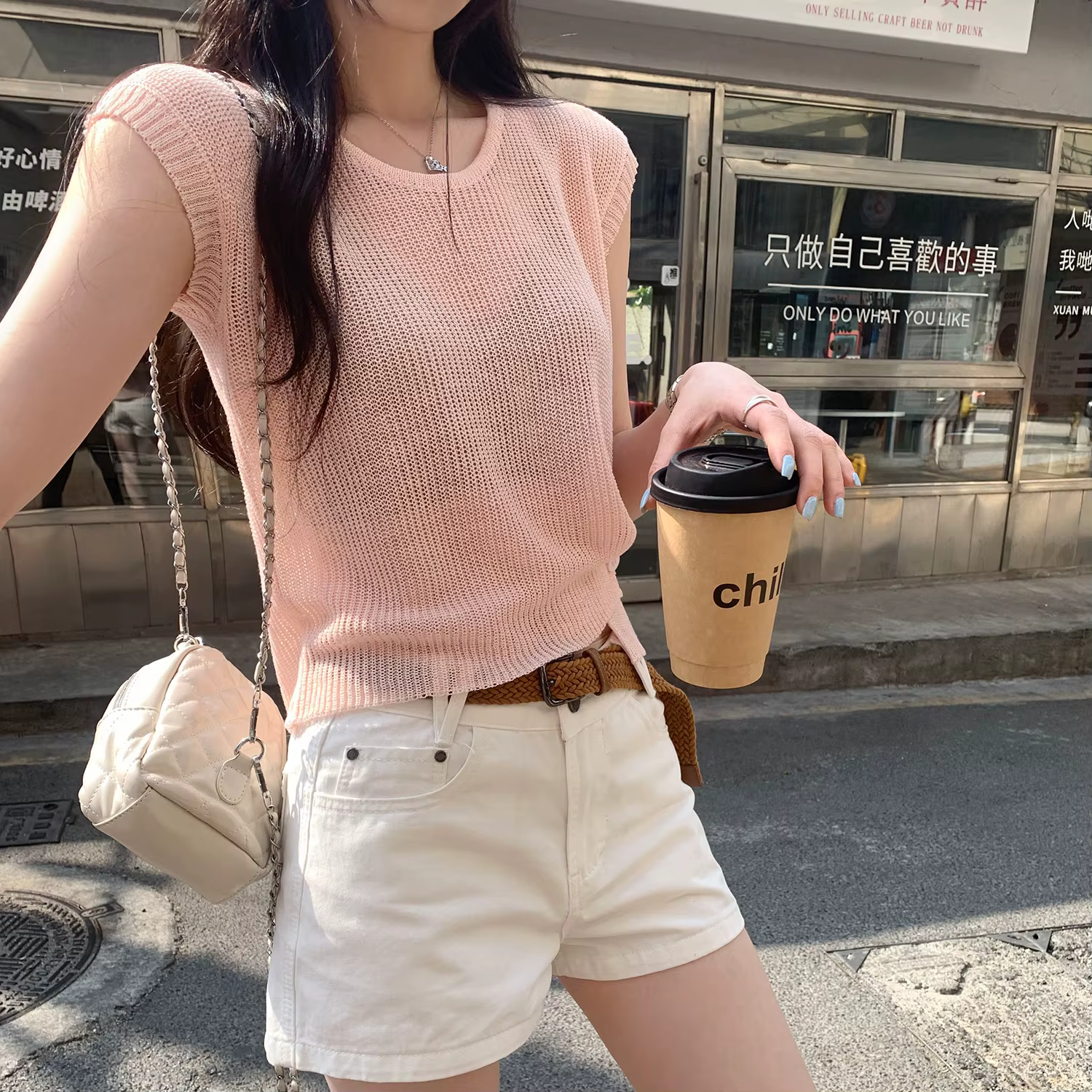 Pull tricoté sans manches à col rond ajouré pour femme, fin, nouvelle collection été 2026