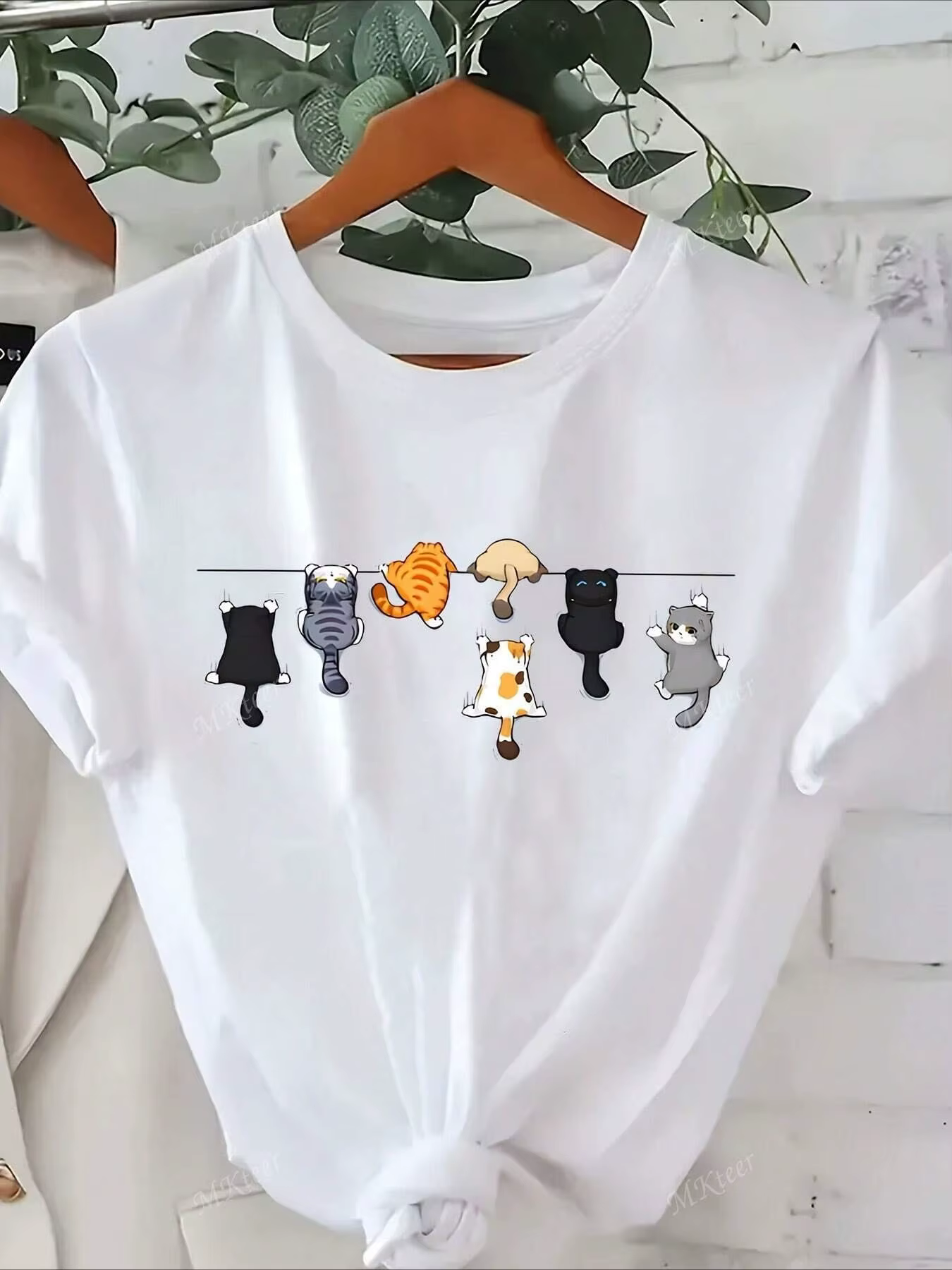 Femmes mignon chat imprimé col rond à manches courtes t-shirt style décontracté blanc à manches cour