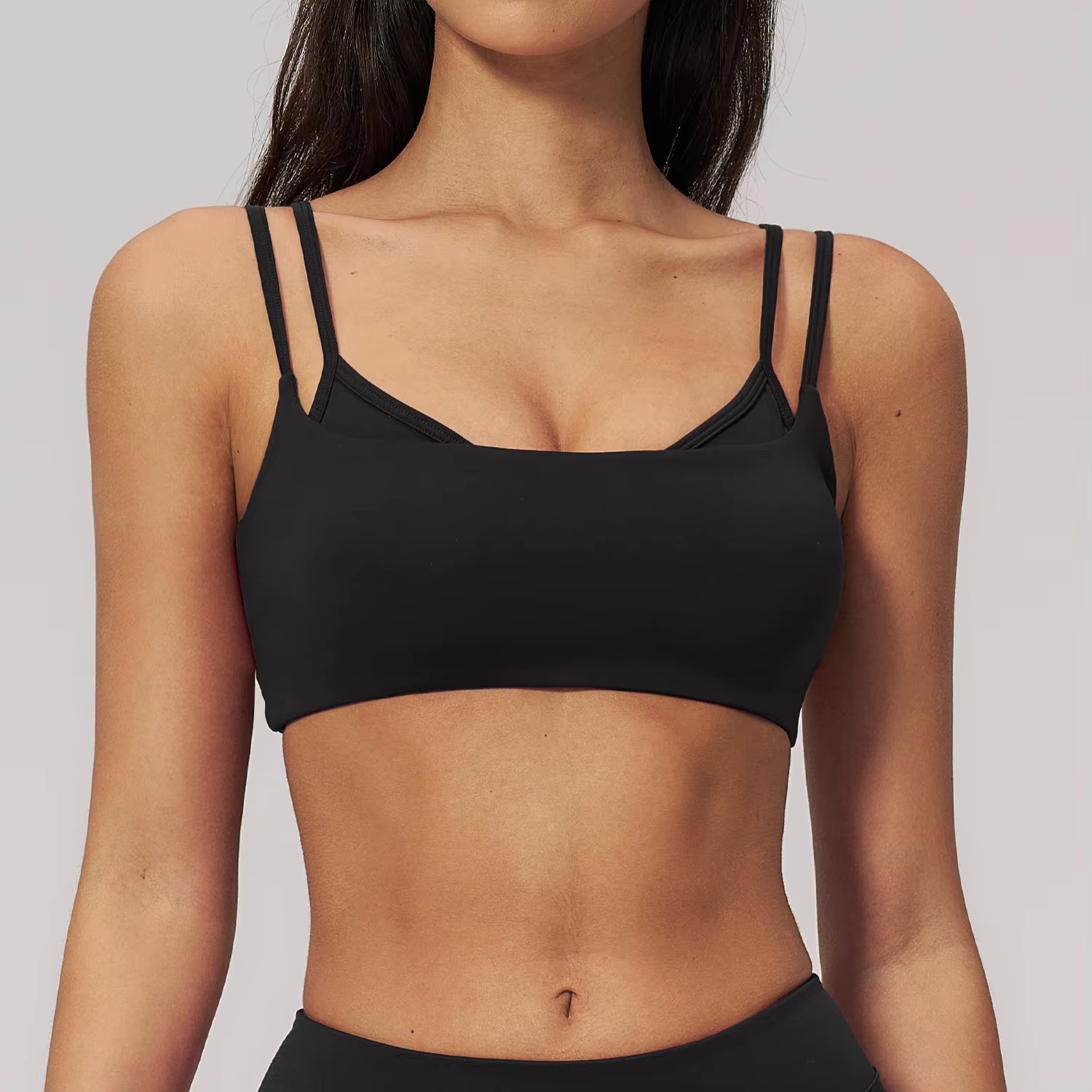 Débardeur de yoga sportif pour femme à double bretelle avec coussinets de poitrine, soutien-gorge de
