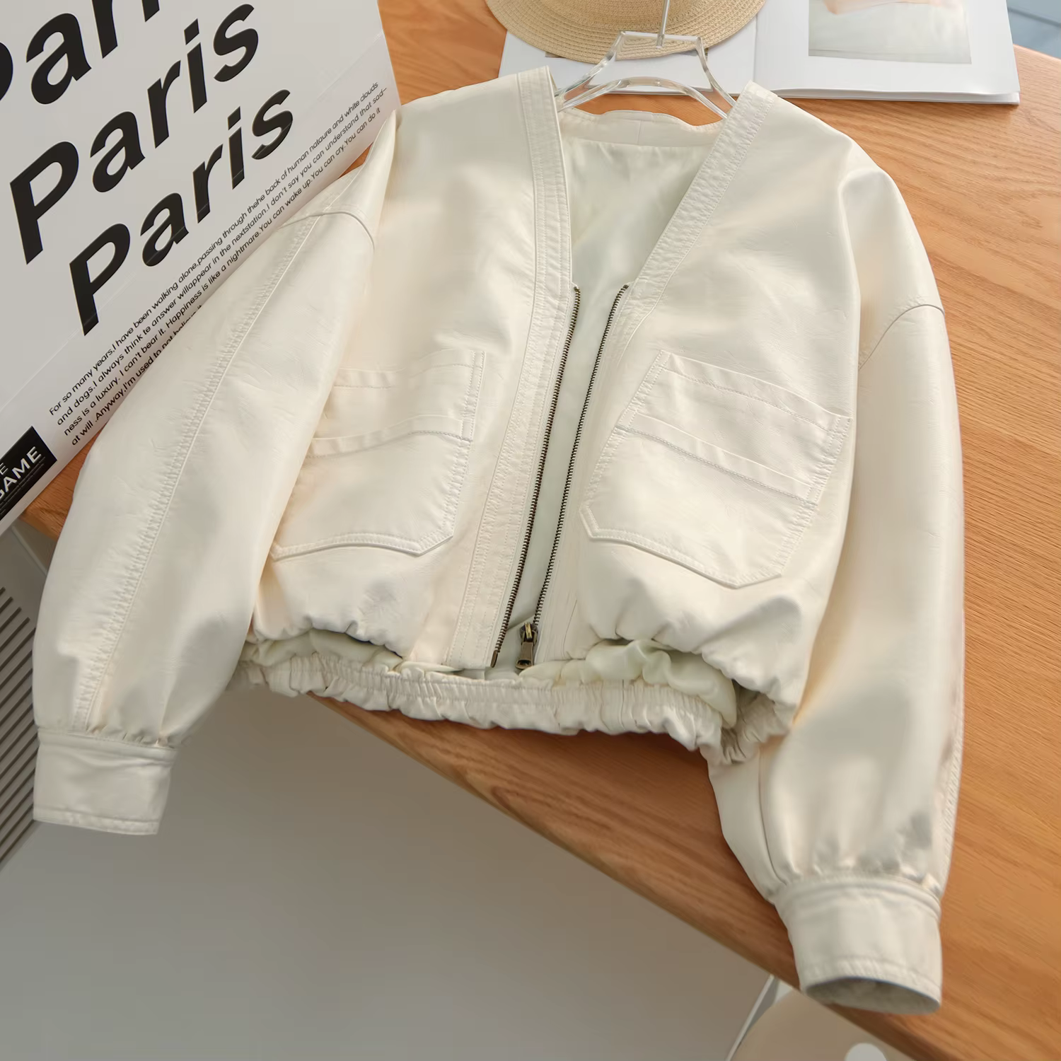 Blouson bomber en cuir PU pour femme — Veste zippée à col en V en similicuir avec ourlet élastique