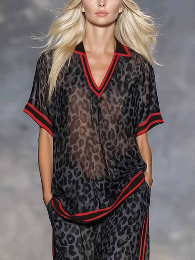 T-shirt polo décontracté Bonboho pour femme, gris foncé à imprimé léopard avec bordure rouge contras
