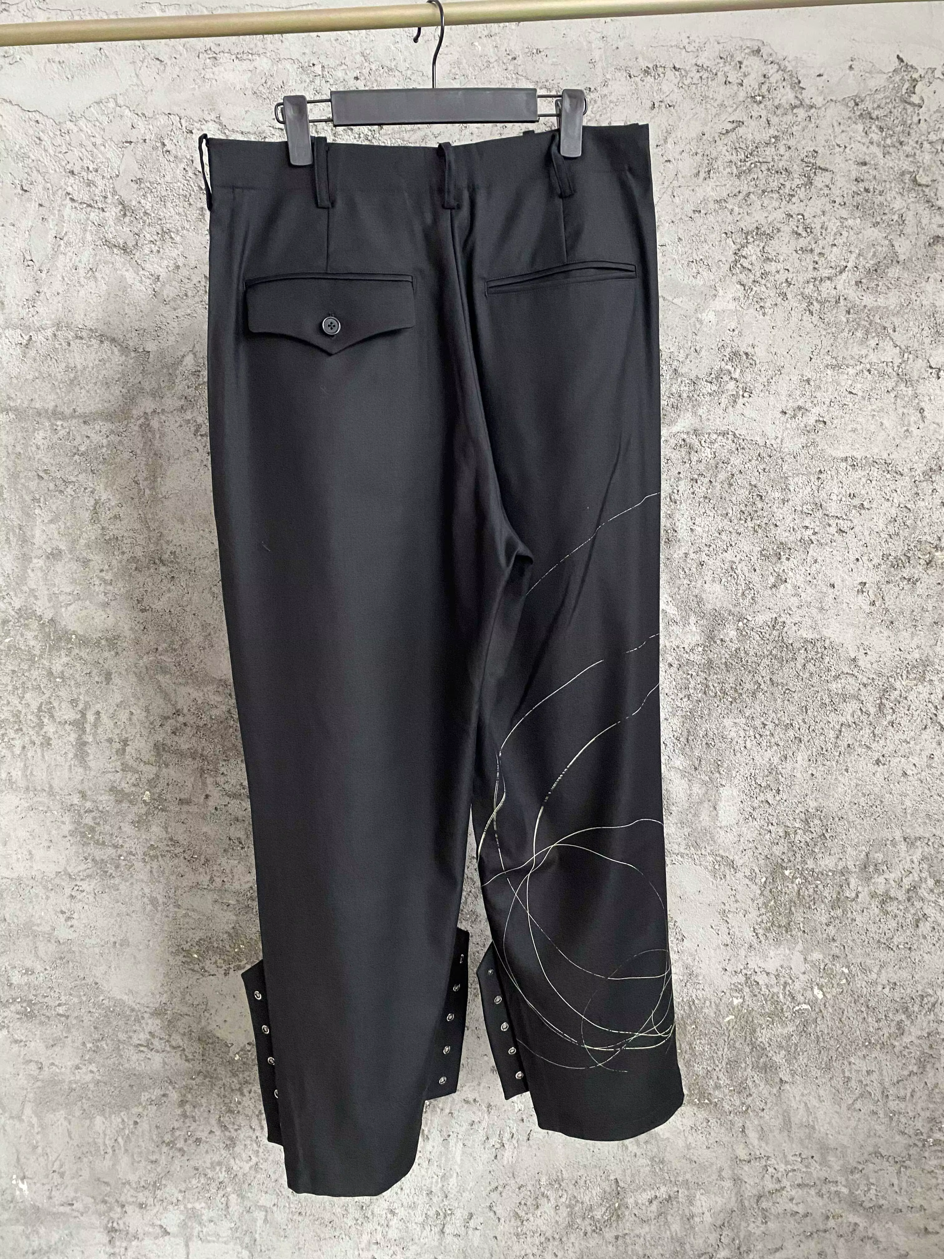 TOP-YAMAMOTO Collaboration de créateurs japonais Imprimé maison imprimé araignée Longues maigres