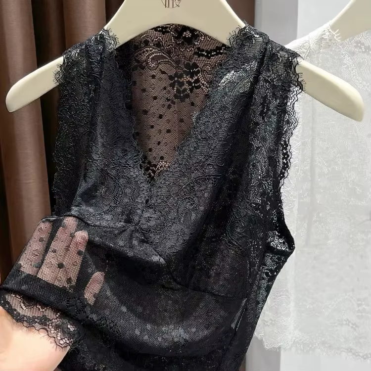 Gilet sans manches en dentelle blanche pour femme – Haut superposé en maille florale transparente po