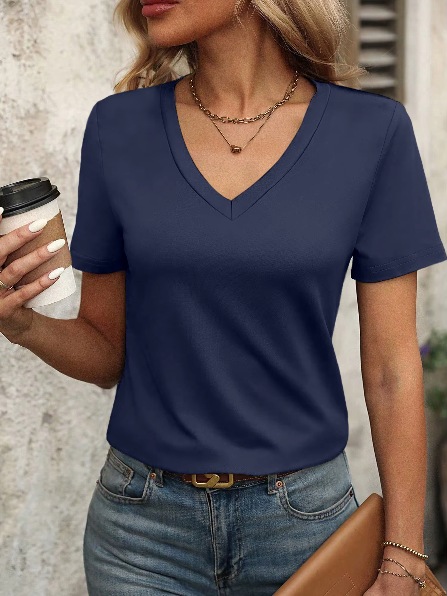 T-shirt polyvalent à col en V pour femmes – Coupe ample à manches courtes, tissu doux pour le yoga, 