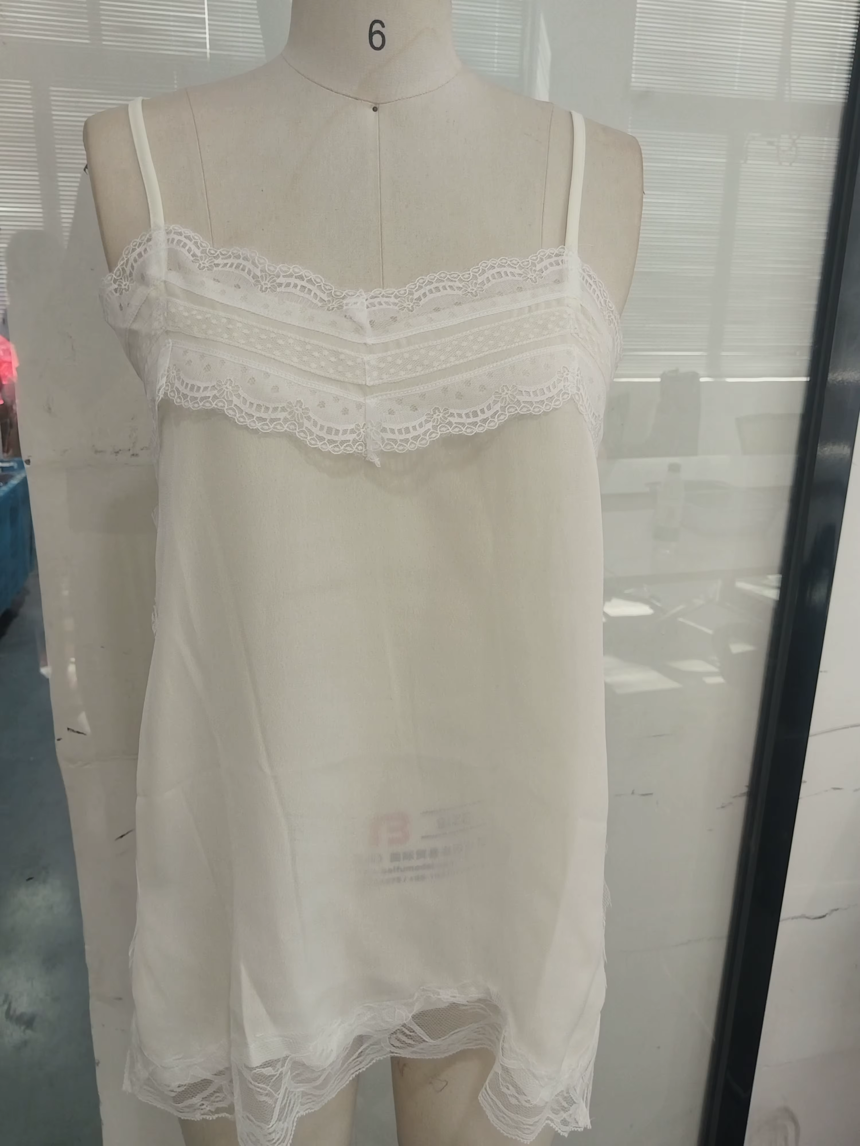 Haut à bretelles en dentelle pour femmes, Sexy, Patchwork, élégant, sans manches, épaules dénudées, 