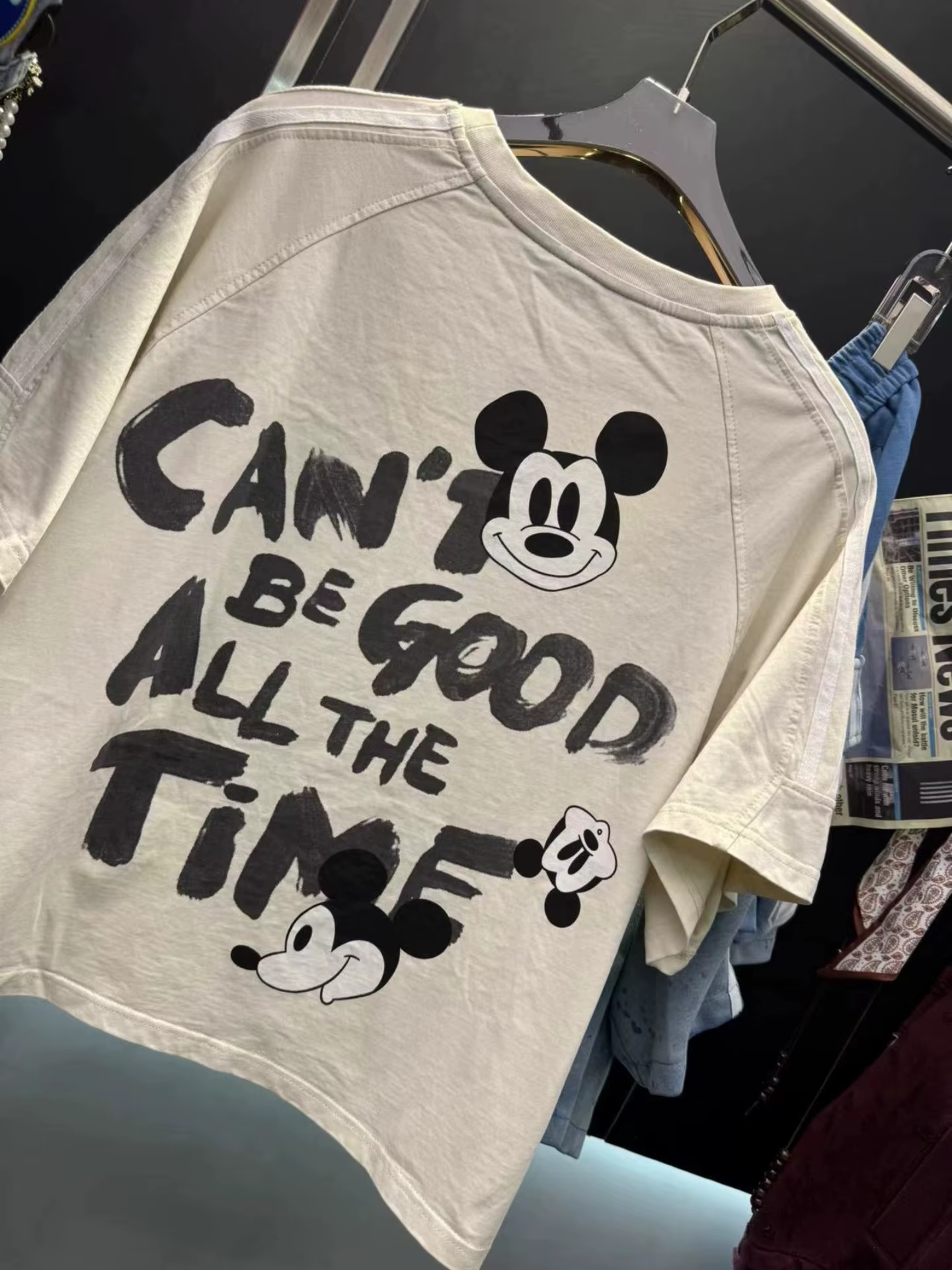 Nouveau T-shirt imprimé à manches courtes pour femme, coupe décontractée, style designer, haut court