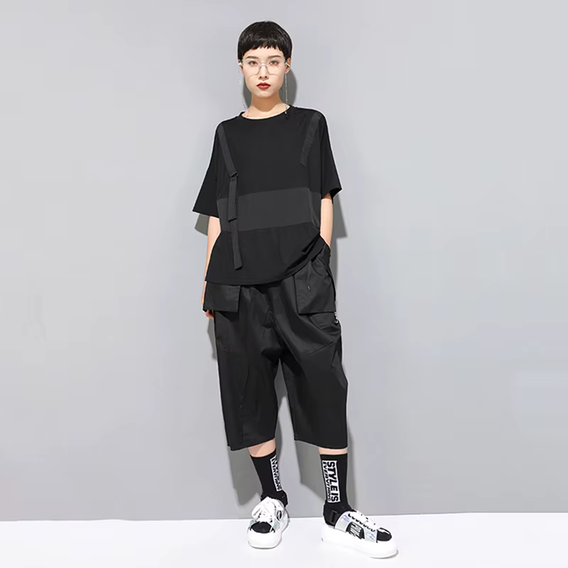 T-shirt noir contrastant pour femme
