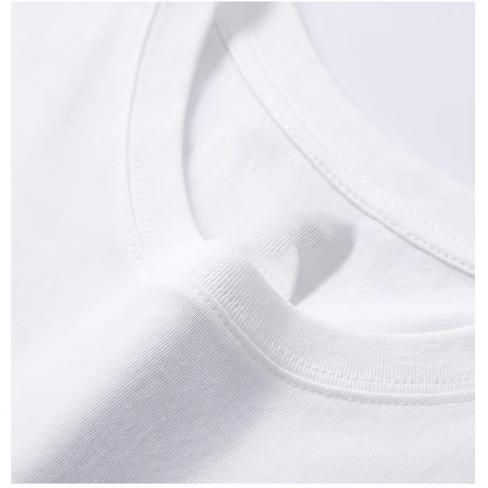 T-shirt graphique élégant pour homme — Polyvalent