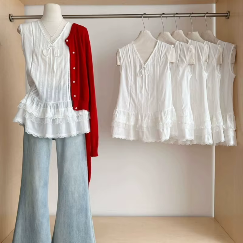 Débardeur blanc chic pour femme avec dentelle