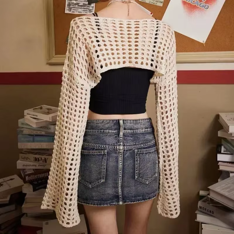 Printemps été court évider pull en tricot nouveau manches évasées couleur unie pulls Streetwear haut pour femme