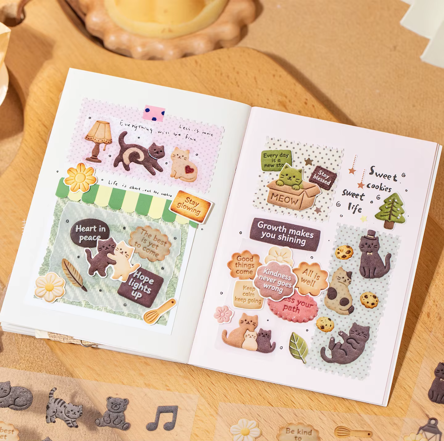 2 feuilles d'autocollants chat style crochet aux tons chauds, décorations esthétiques pour journal de style cottagecore