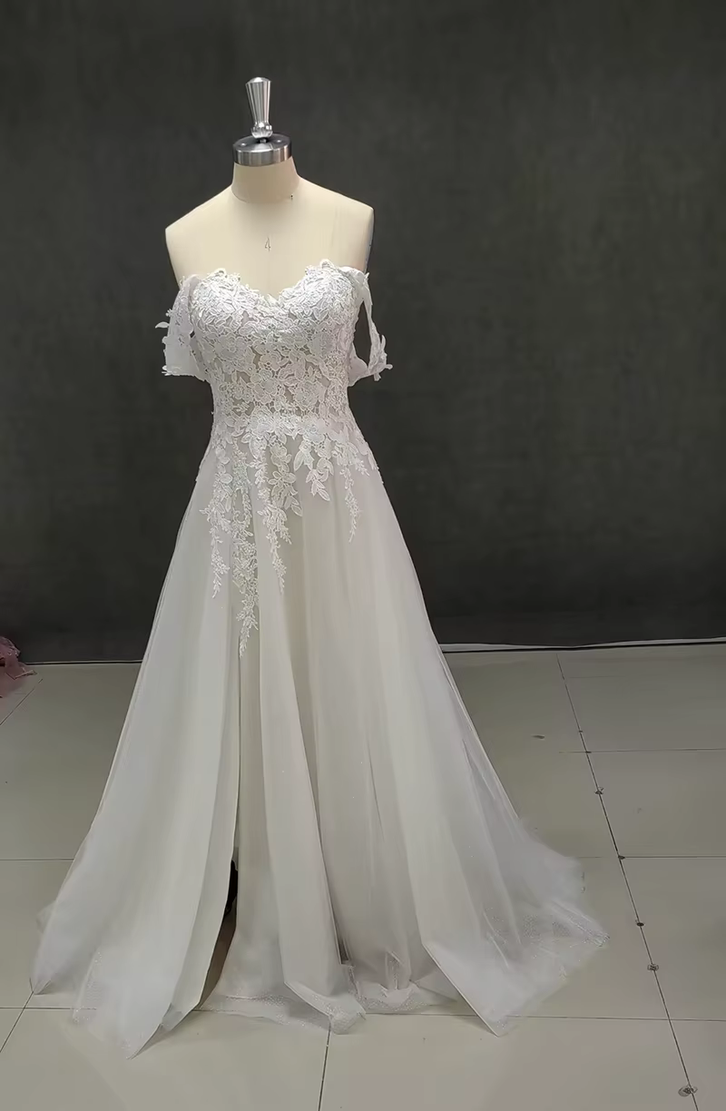 LORIE – robe de mariée en dentelle, épaules dénudées, col en cœur, avec des Appliques fendues sur le côté, personnalisée, 2022