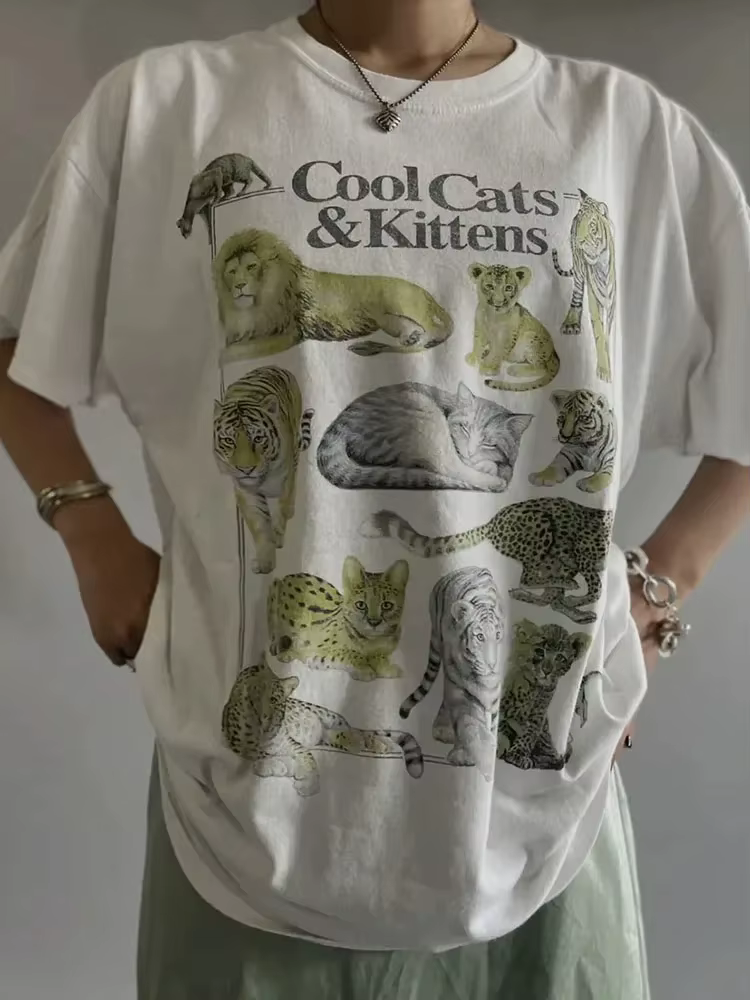 T-shirt graphique unisexe Chats and Kittens