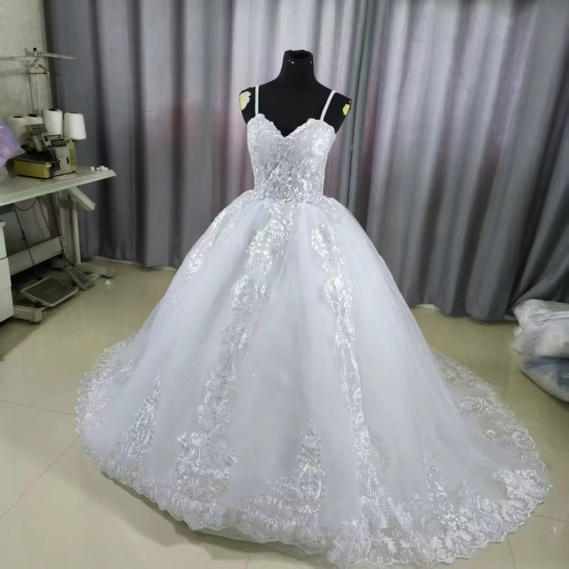 Robes De mariée blanches pour femmes, princesse d'été, Vintage, douce, bretelles Spaghetti, manches, robe De bal, 2025