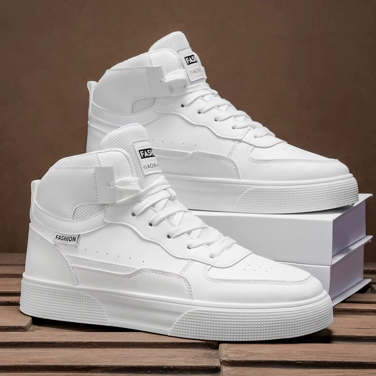 Baskets de basket-ball polyvalentes et montantes pour hommes