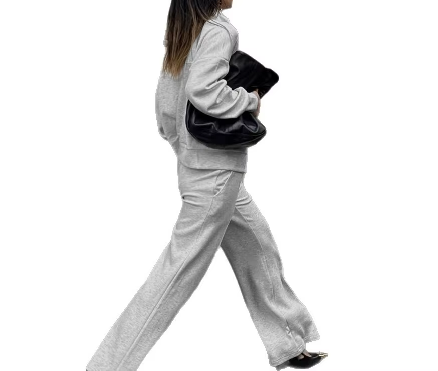 Ensemble deux pièces sweat-shirt et pantalon gris pour femmes