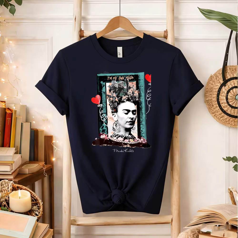 T-shirt Collage « Je suis ma propre muse » Frida Kahlo