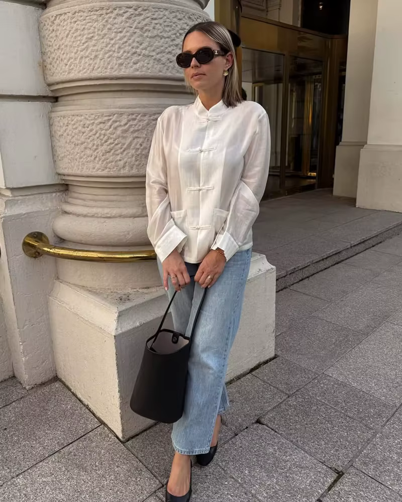 Chemisier Femme 2026 Nouvelle Collection Printemps-Été Sans Manches en Satin avec Nœud Décontracté Chic et Original pour Dames