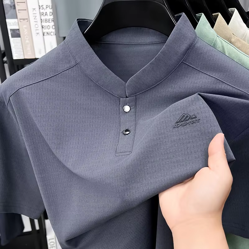 T-shirt Henley à col montant pour homme avec logo sportif