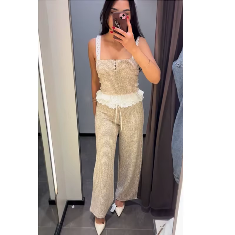 Haut court à volants pour femme
