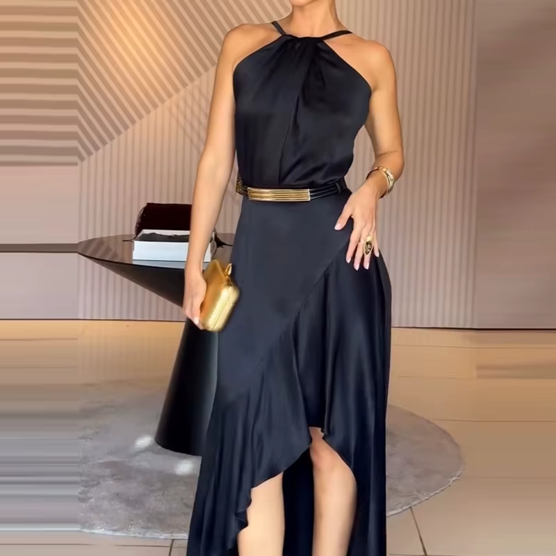 Robe élégante sans manches à épaules dénudées