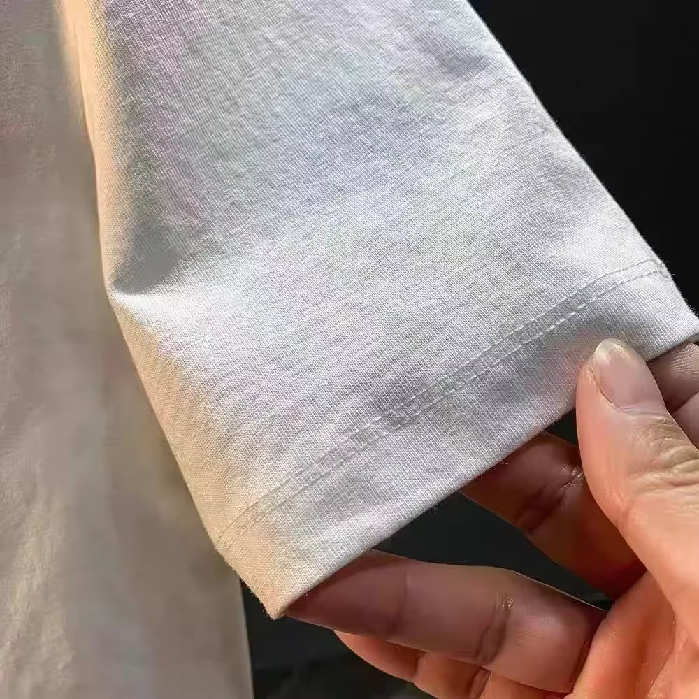 T-Shirt noir à manches courtes et col rond pour hommes