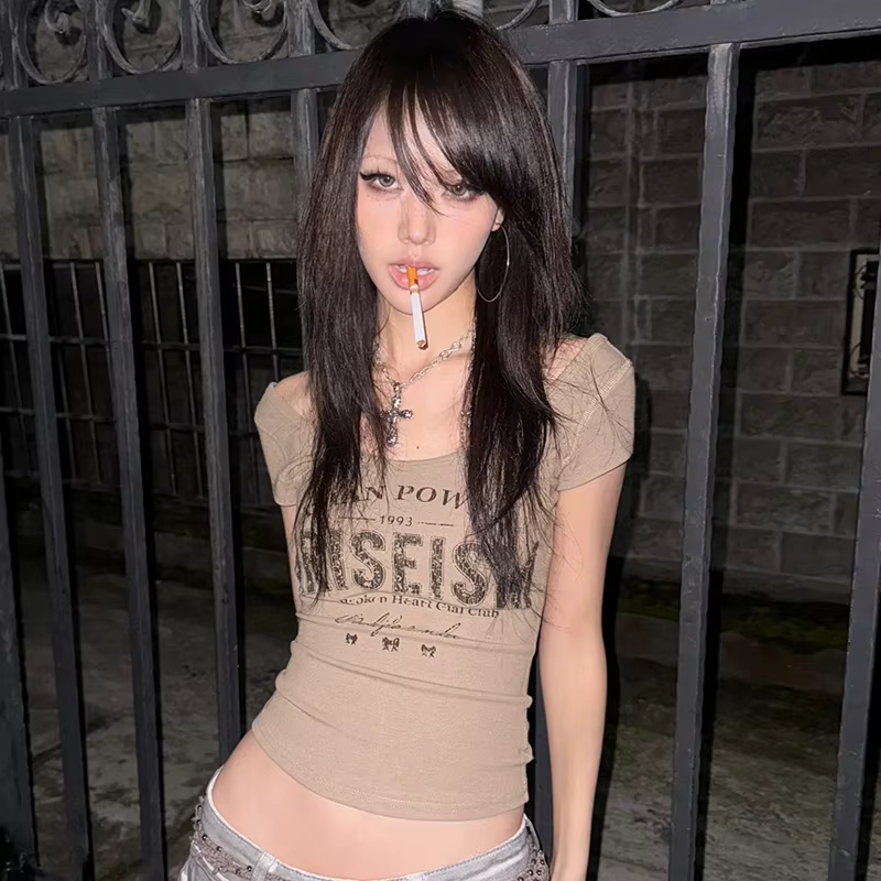 Karrcat Trashy 2000s lettre impression T-shirt Grunge esthétique à manches courtes haut court japonais Y2k côtelé