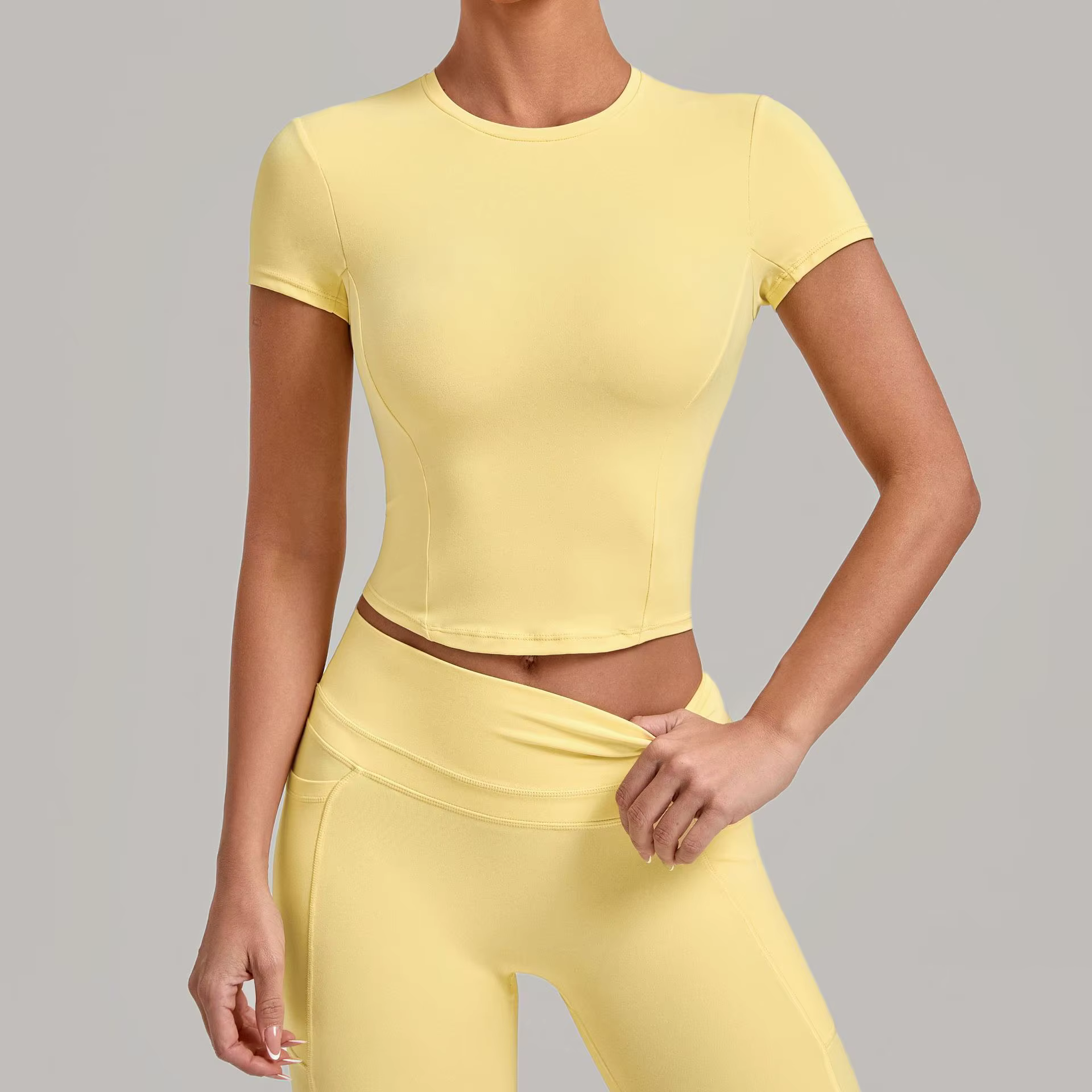 T-shirts pour femmes 2026 Nouveaux hauts de sport professionnels pour femme Vêtements à manches courtes Crop Top Yoga