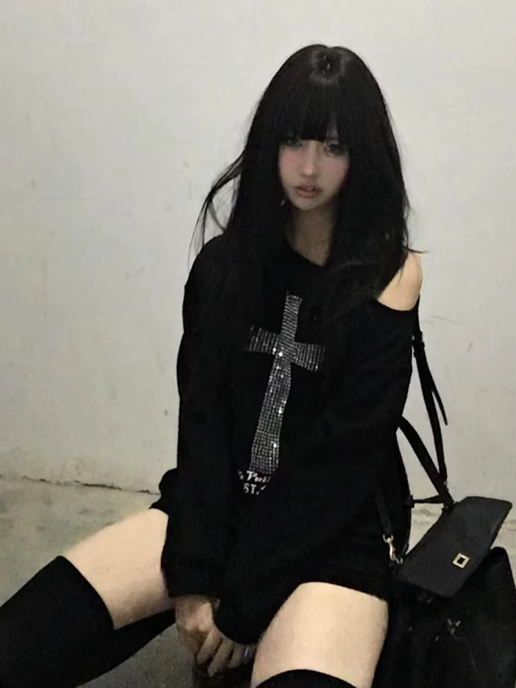 Sweat-shirt à capuche noir à manches longues pour femme