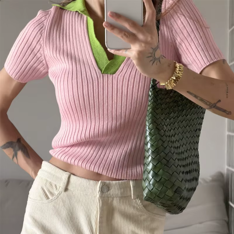 T-shirt tricoté élégant pour femmes
