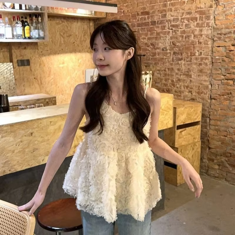 Camisole à fleurs tridimensionnelles lourdes au Design français