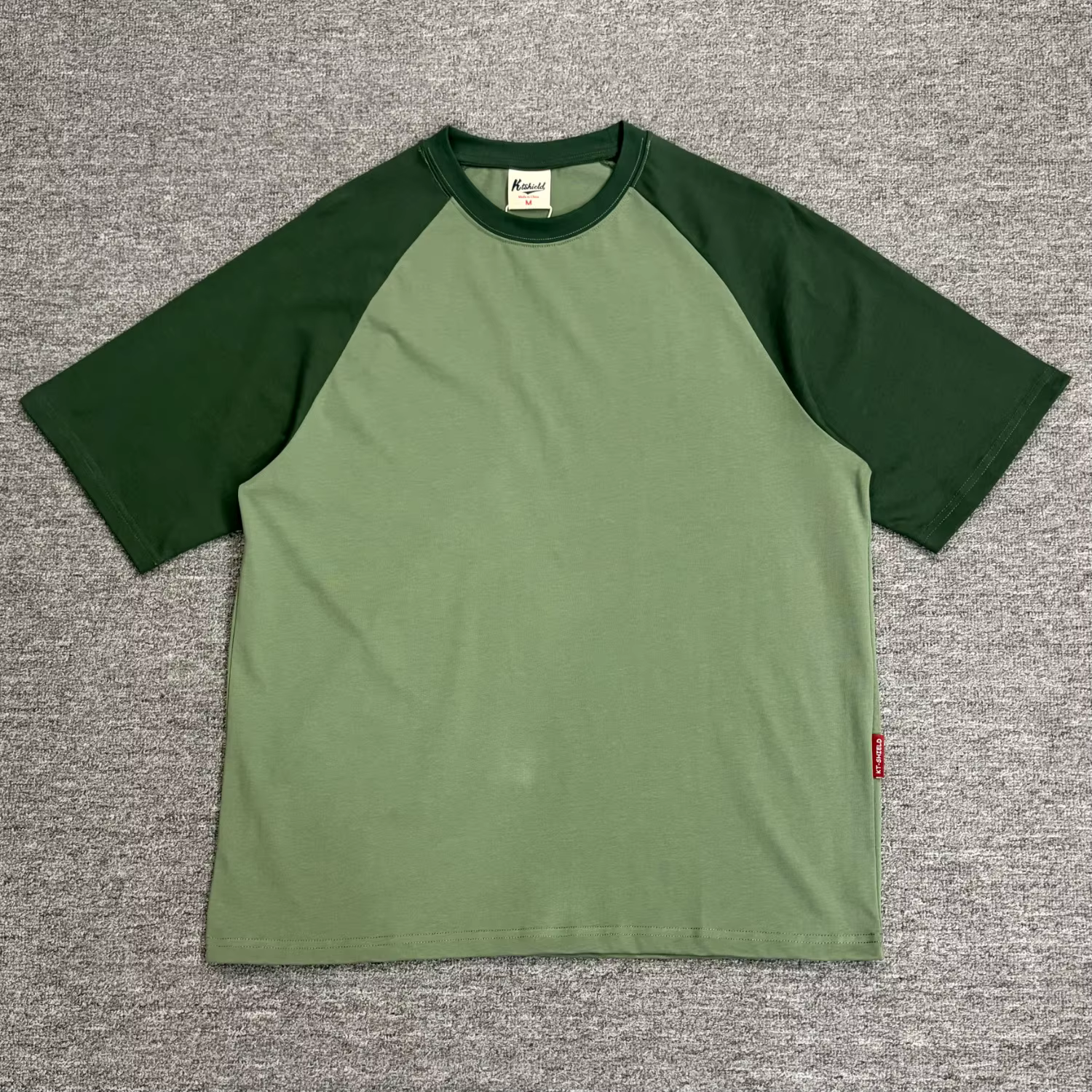 T-shirt homme rétro à manches raglan