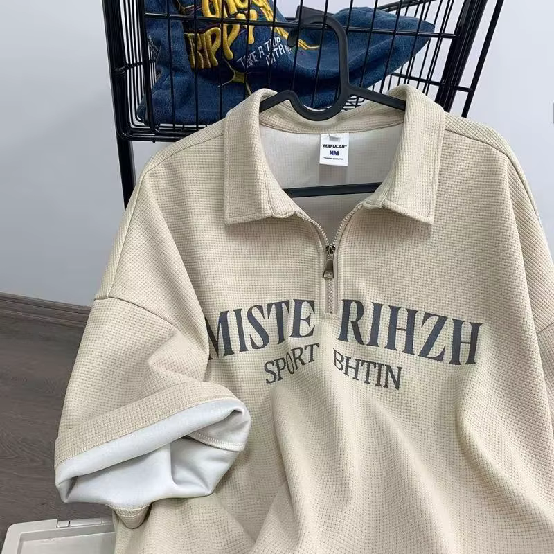 Polo Homme Style Américain Rétro à Manches Courtes Col Rabattu Tendance Demi-Manches Mode Estivale Décontractée Légère Imprimée
