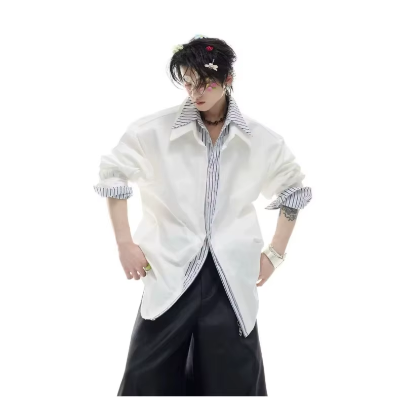 Chemise surdimensionnée pour homme avec col et poignets contrastés à rayures