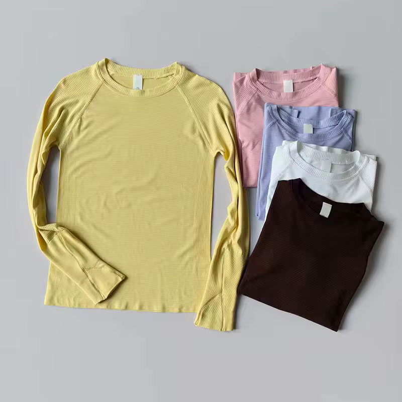 Chemise de yoga à manches longues pour femmes